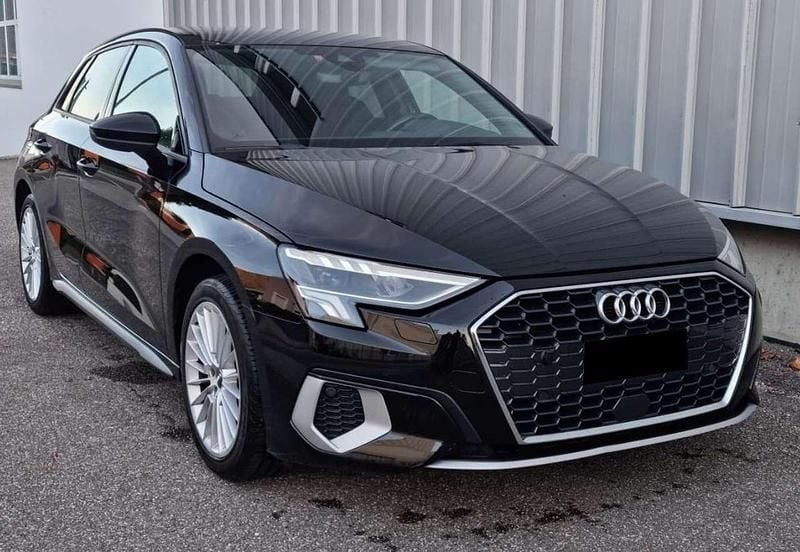 Nero Usata 2020 Audi A3 Sport Tre volumi | 21.990 € (Buon prezzo) - Immagine 1/4