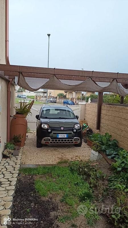 Usata Fiat Panda Cross Cross 69 CV (50 kW) 2018 Verde Utilitaria