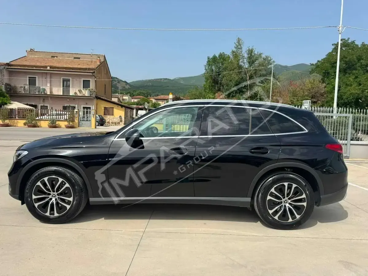 Usata Mercedes GLC220 Advanced Plus 197 CV (144 kW) 2024 Nero SUV