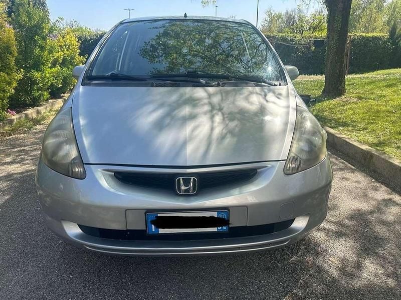 Usata Honda Jazz LS 77 CV (56 kW) 2002 Utilitaria