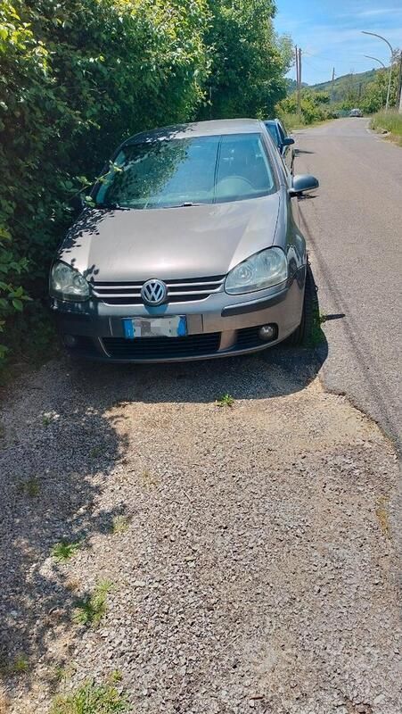Usata 2006 VW Golf V Due volumi | 1500 € (Ottimo prezzo) - Immagine 1/4