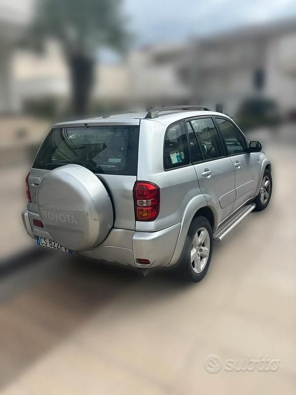 Usata Toyota RAV4 2004 SUV
