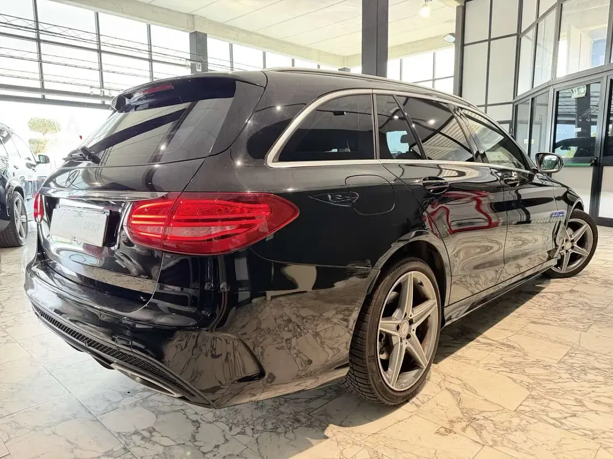 Usata Mercedes C220 Premium 170 CV (125 kW) 2016 Nero Station wagon