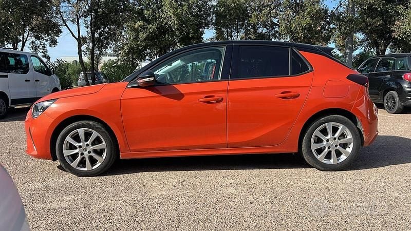 Usata Opel Corsa Elegance 75 CV (55 kW) 2021 Arancione Utilitaria