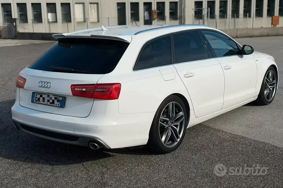 Usata Audi A6 245 CV (180 kW) 2012 Bianco Station wagon