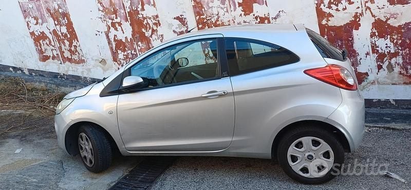 Usata Ford Ka 69 CV (50 kW) 2010 Grigio Utilitaria
