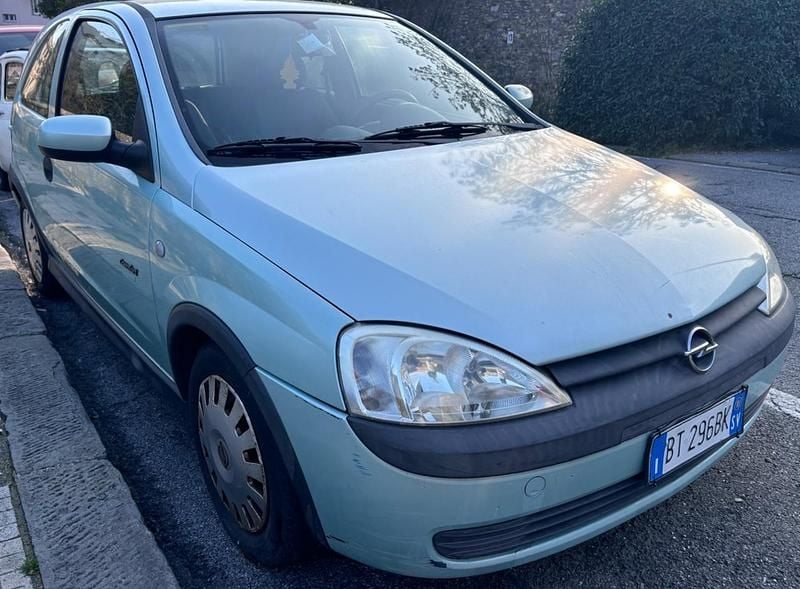 Usata Opel Corsa Comfort 74 CV (54 kW) 2001 Grigio Utilitaria