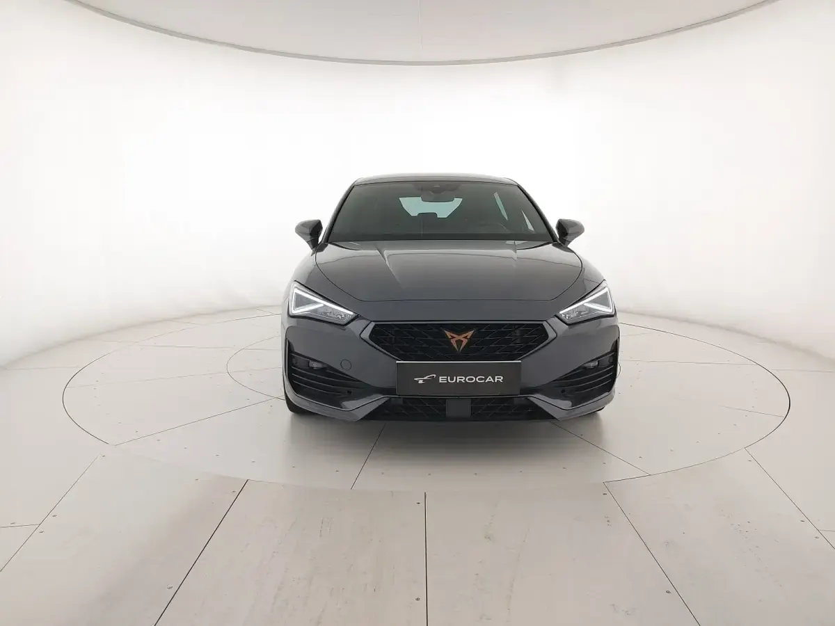 Usata Cupra Leon 150 CV (110 kW) 2023 Grigio graphene Berlina