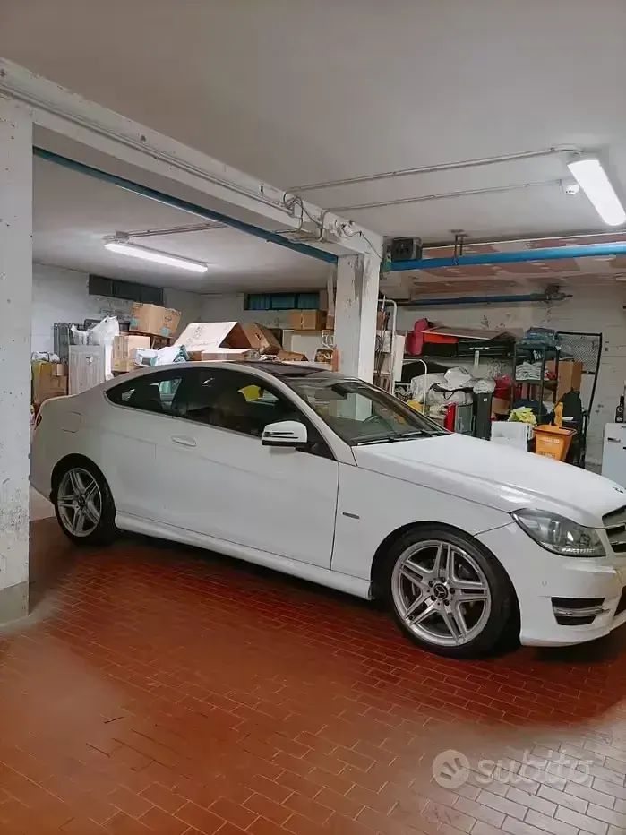 Usata Mercedes 250 204 CV (150 kW) 2011 Bianco Coupé