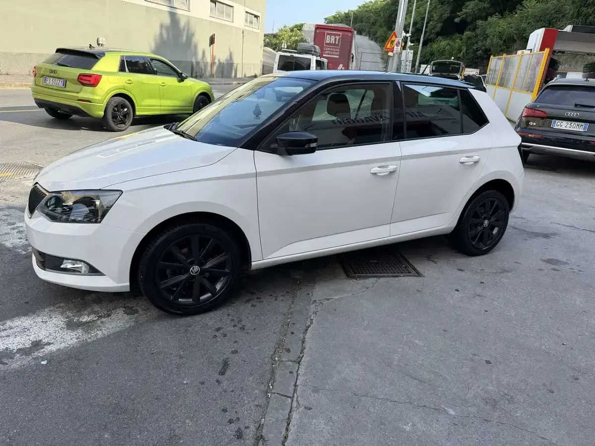 Usata Skoda Fabia Design Edition 90 CV (66 kW) 2016 Bianco Berlina