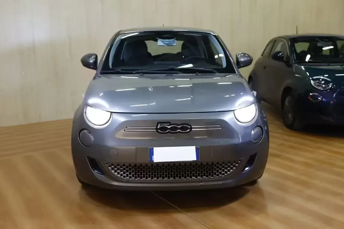 Second-hand Fiat 500e Icon 42 kW (58 CP) 2021 Gri Berlinǎ