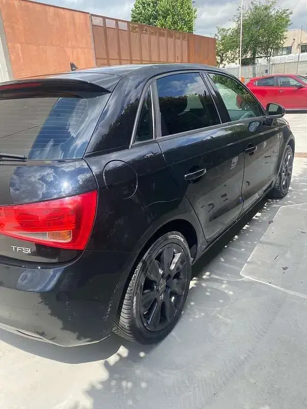 Usata Audi A1 Sportback Ambiente 86 CV (63 kW) 2013 Utilitaria
