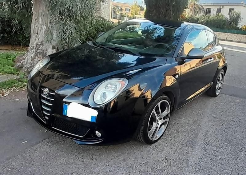 Nero Usata 2012 Alfa Romeo MiTo Due volumi | 4800 € (Buon prezzo) - Immagine 1/4