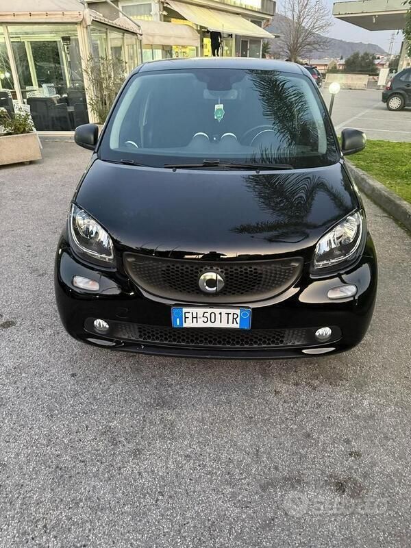 Usata Smart ForFour 2017 Nero Utilitaria
