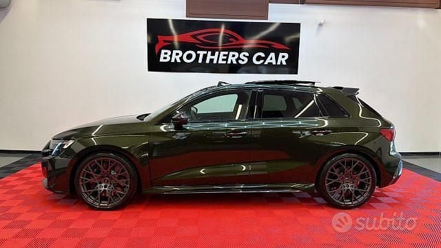 Usata Audi RS3 Exclusive 400 CV (294 kW) 2024 Verde Berlina