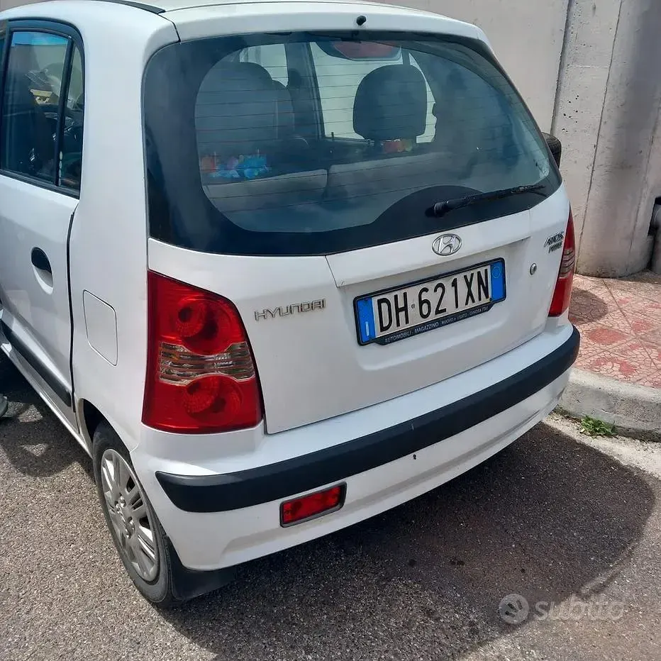 Usata Hyundai Atos 63 CV (46 kW) 2007 Bianco Utilitaria