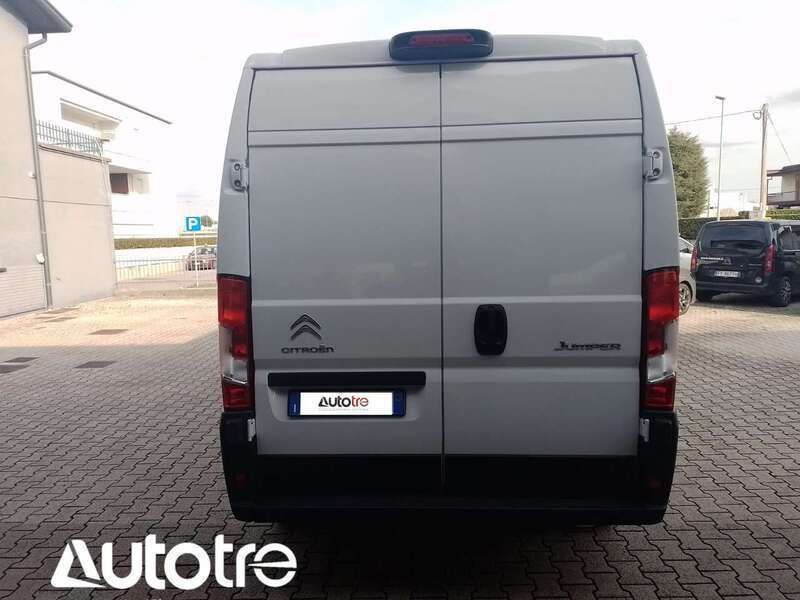 Usata Citroën Jumper 140 CV (102 kW) 2023 Bianco Monovolume