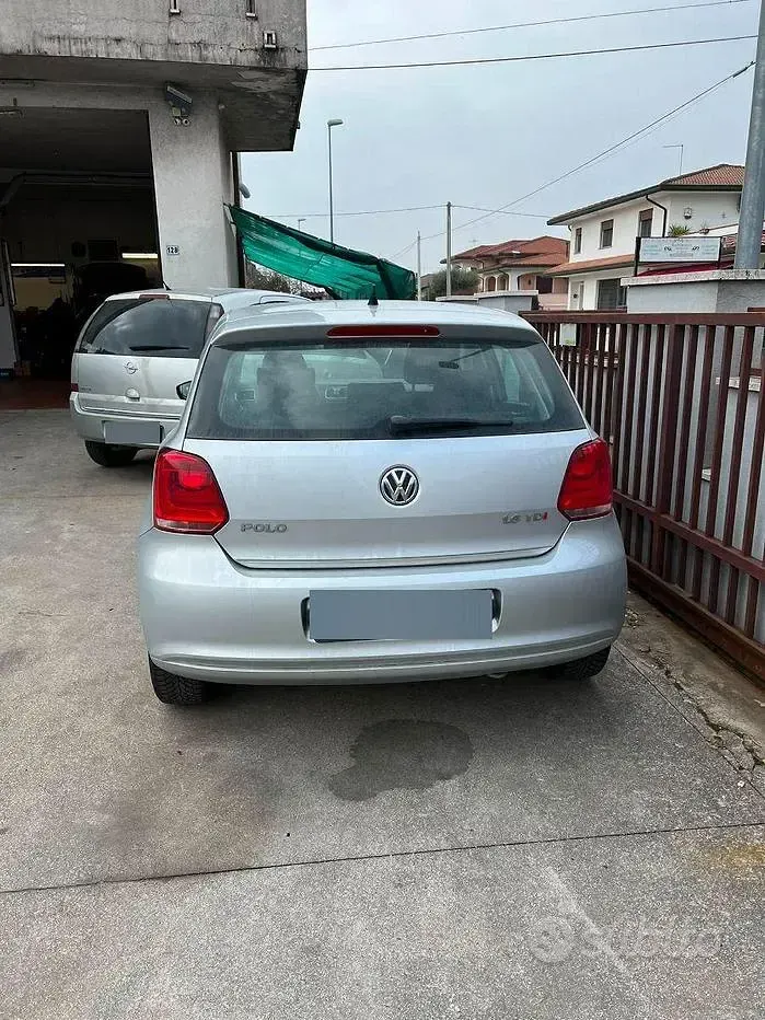 Usata VW Polo 75 CV (55 kW) 2009 Grigio Utilitaria