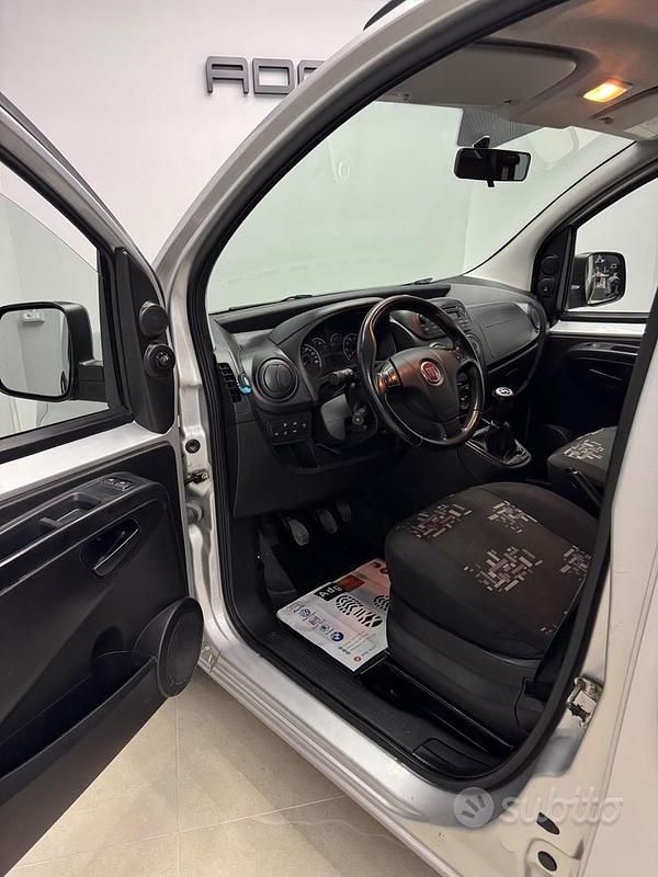 Usata Fiat Qubo Dynamic 75 CV (55 kW) 2015 Grigio Monovolume