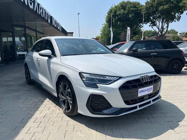 Usata Audi A3 S-Line 150 CV (110 kW) 2024 Bianco Berlina