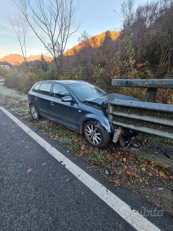 Usata Audi A3 140 CV (102 kW) 2005 Grigio Berlina