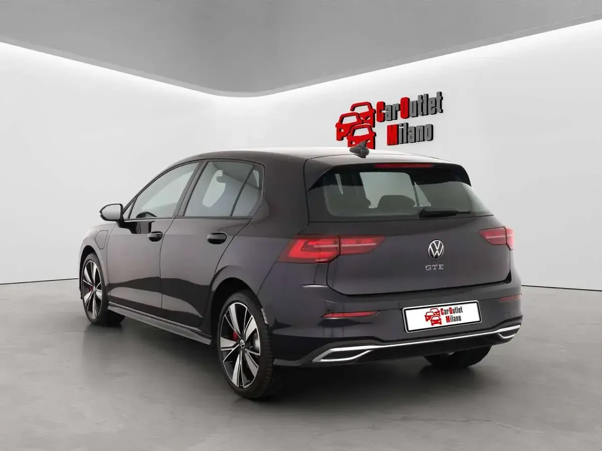 Usata VW Golf VIII GTE 245 CV (180 kW) 2022 Deep black perleffekt Berlina