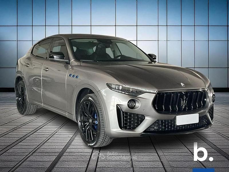 Begagnad Maserati Levante GT 330 HK (242 kW) 2022 Grå SUV