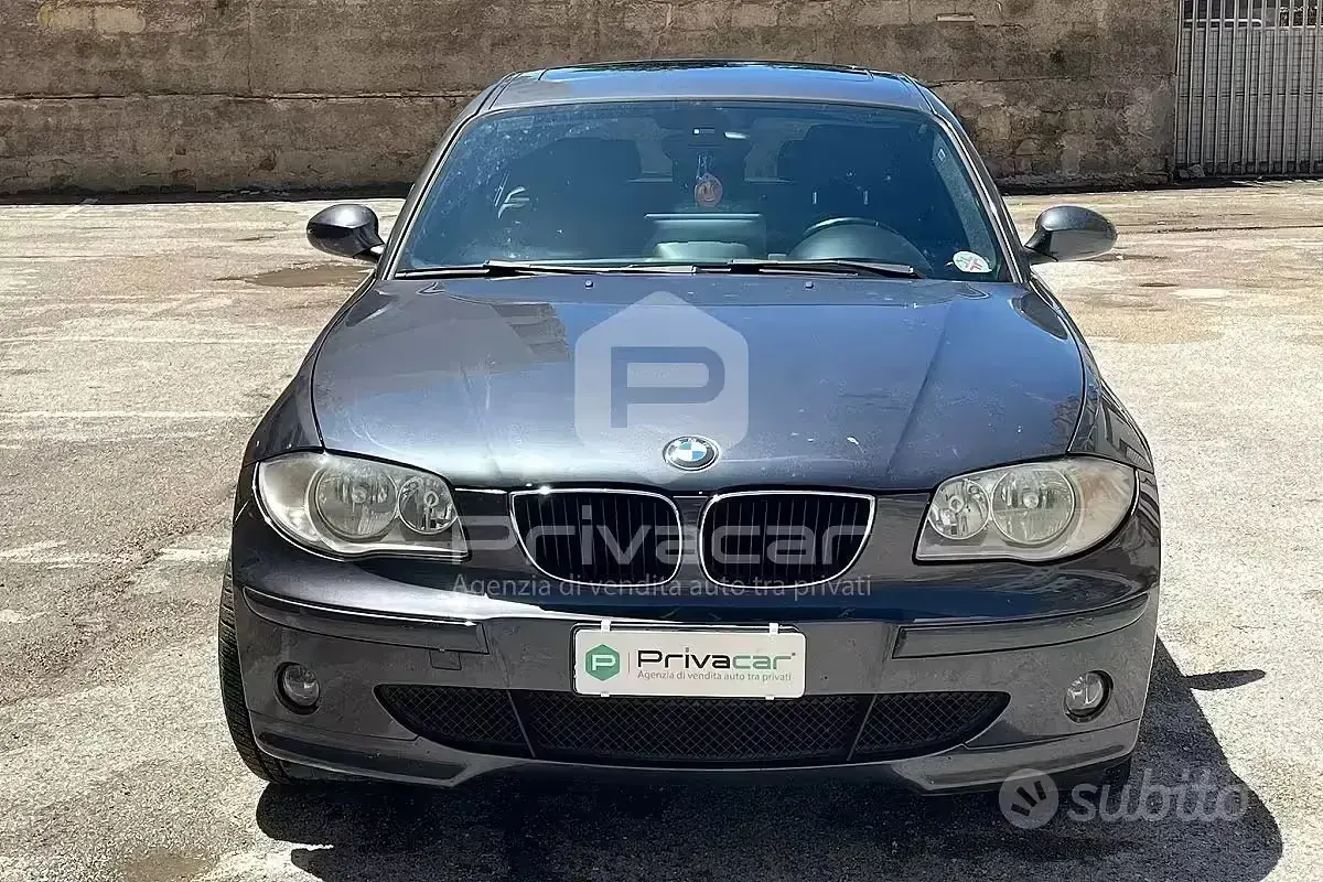 Usata BMW 118 122 CV (89 kW) 2007 Grigio Utilitaria