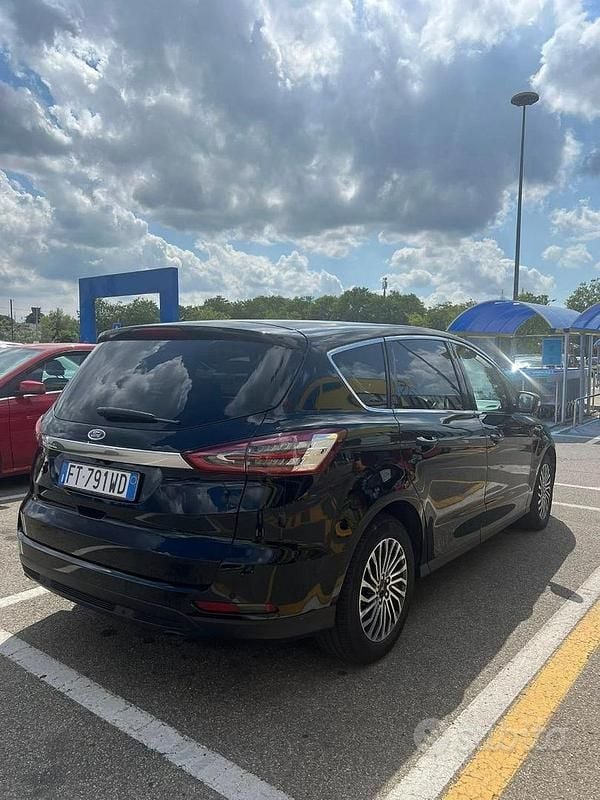 Usata Ford S-MAX Titanium 150 CV (110 kW) 2019 Nero Monovolume