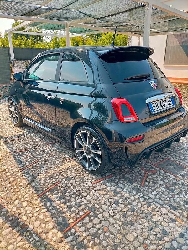 Usata Abarth 500 Turismo 135 CV (99 kW) 2017 Nero Utilitaria