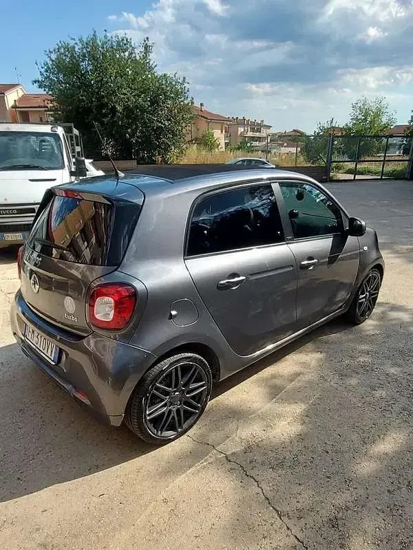 Usata Smart ForFour Brabus 90 CV (66 kW) 2018 Grigio Utilitaria