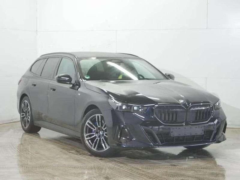 Usata BMW 520 M Sport 197 CV (144 kW) 2025 Nero Station wagon