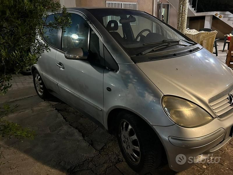 Usata Mercedes A200 95 CV (69 kW) 2003 Grigio Utilitaria