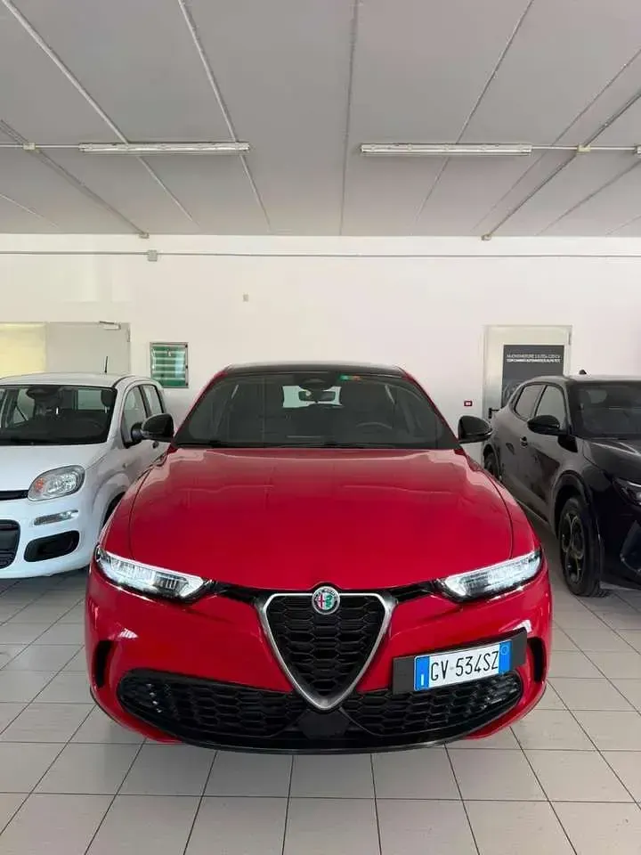 Usata Alfa Romeo Tonale Sprint 133 CV (97 kW) 2024 Rosso SUV