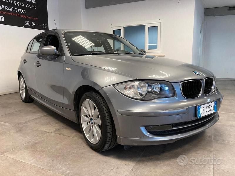 Gebraucht BMW 118 143 PS (105 kW) 2009 Grau Kleinwagen