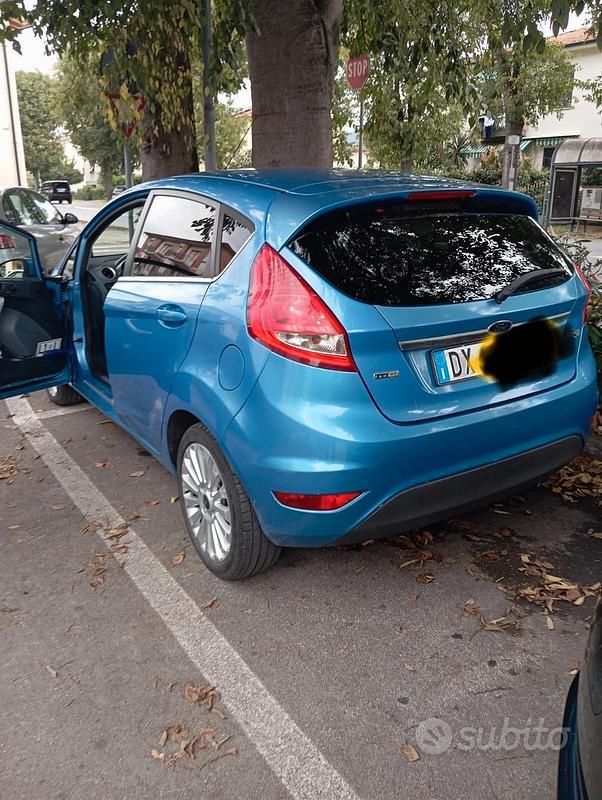 Usata Ford Fiesta 68 CV (50 kW) 2009 Utilitaria