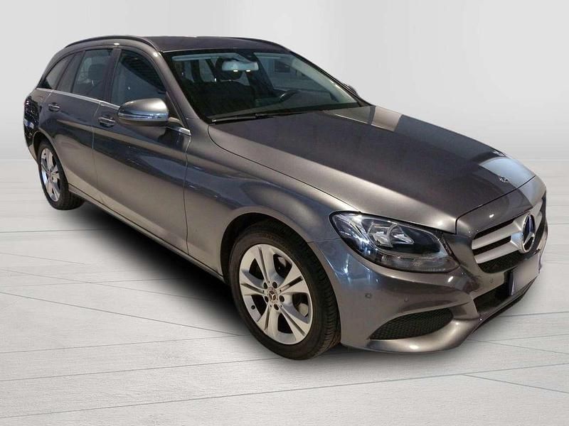 Usata Mercedes C220 Business 170 CV (125 kW) 2018 Grigio Berlina
