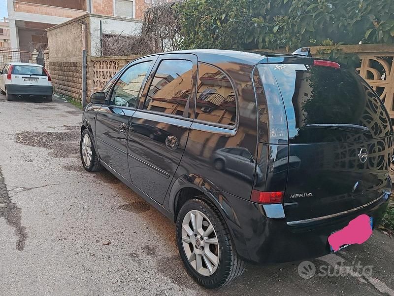 Usata Opel Meriva 75 CV (55 kW) 2006 Nero Monovolume