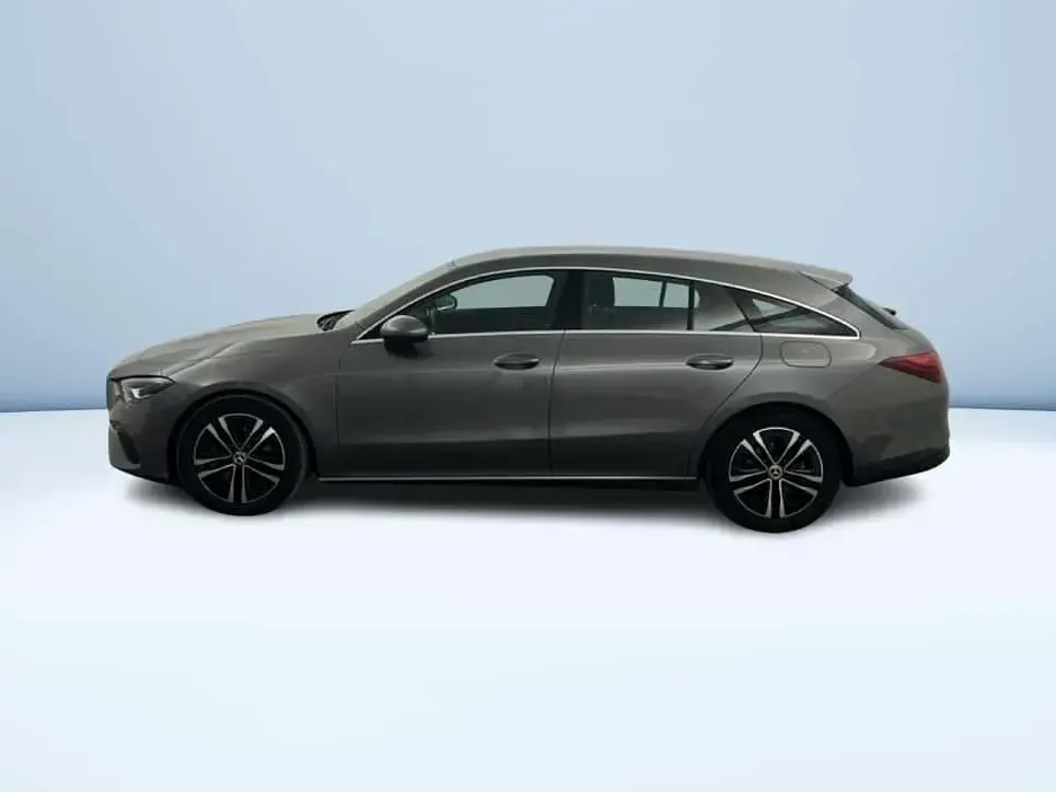 Usata Mercedes CLA180 Advanced 116 CV (85 kW) 2025 Grigio