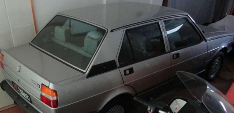Usata Alfa Romeo Giulietta 121 CV (88 kW) 1982 Berlina