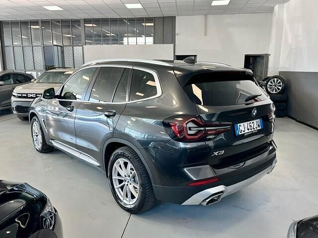 Usata BMW X3 Efficient Dynamics 190 CV (139 kW) 2022 Grigio SUV