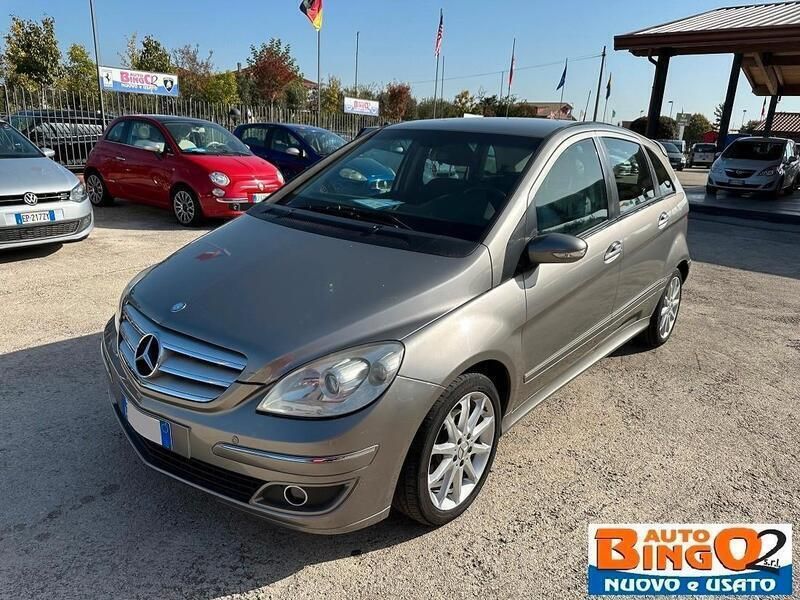 Grigio Usata 2007 Mercedes B180 Monovolume | 6000 € (Molto cara) - Immagine 1/4