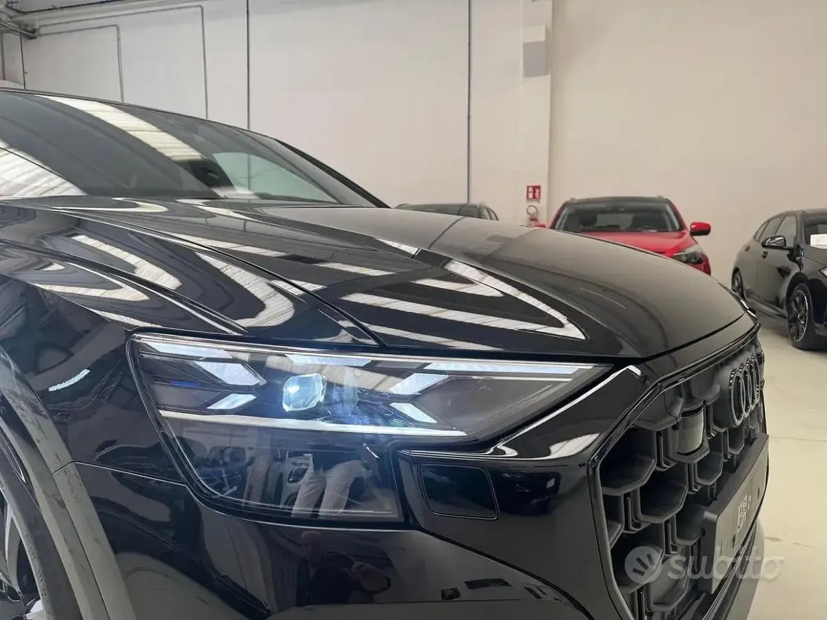 Nuova Audi Q8 S-Line 286 CV (210 kW) 2026 Nero metallizzato SUV