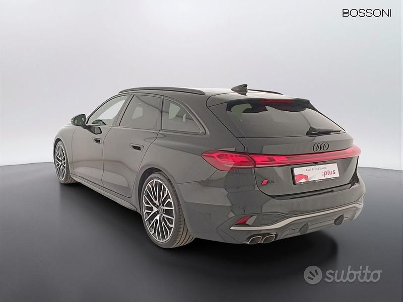 Usata Audi A5 S-Line 204 CV (150 kW) 2024 Nero Station wagon