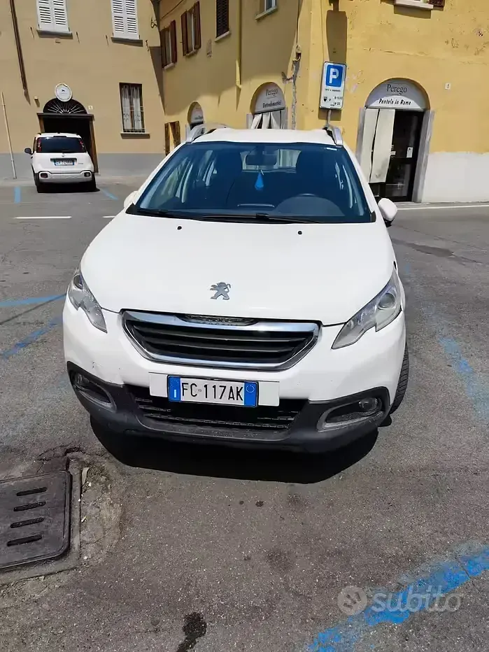 Usata Peugeot 2008 82 CV (60 kW) 2016 Bianco SUV