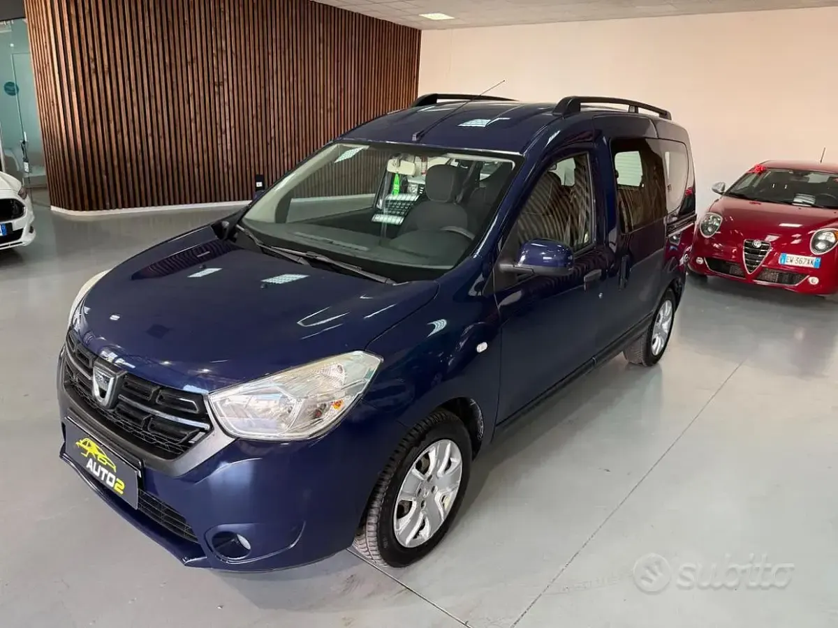 Usata Dacia Dokker 75 CV (55 kW) 2017 Bluazzurro Monovolume