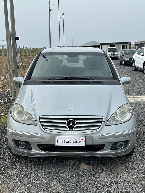 Usata Mercedes A200 Elegance 140 CV (102 kW) 2005 Grigio SUV
