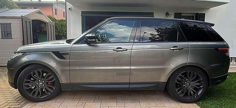 Usata Land Rover Range Rover Sport HSE 306 CV (225 kW) 2017 Oro SUV