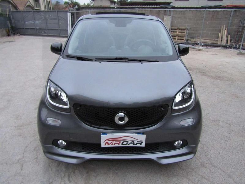 Usata Smart ForFour Brabus 90 CV (66 kW) 2019 Grigio scuro metallizzato Utilitaria