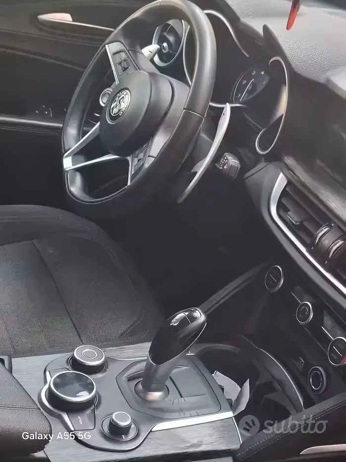 Usata Alfa Romeo Stelvio 190 CV (139 kW) 2020 Grigio SUV